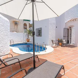 lovely-house-with-private-pool-in-burriana.es-andalucia.com/